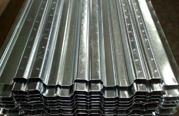 不同建筑特性使用楼承板的施工方案
